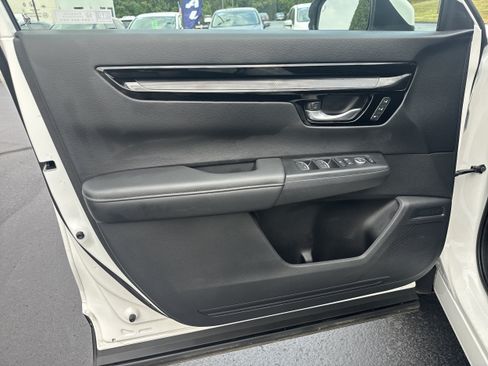Used 2024 Honda CR-V EX-L image 8