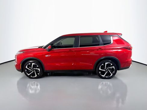 Used 2024 Mitsubishi Outlander SE image 6