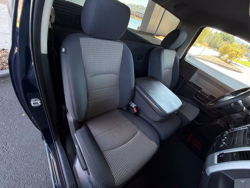 Used 2012 RAM 1500 Classic SLT w/ Popular Equipment Group AWD/4WD image 21