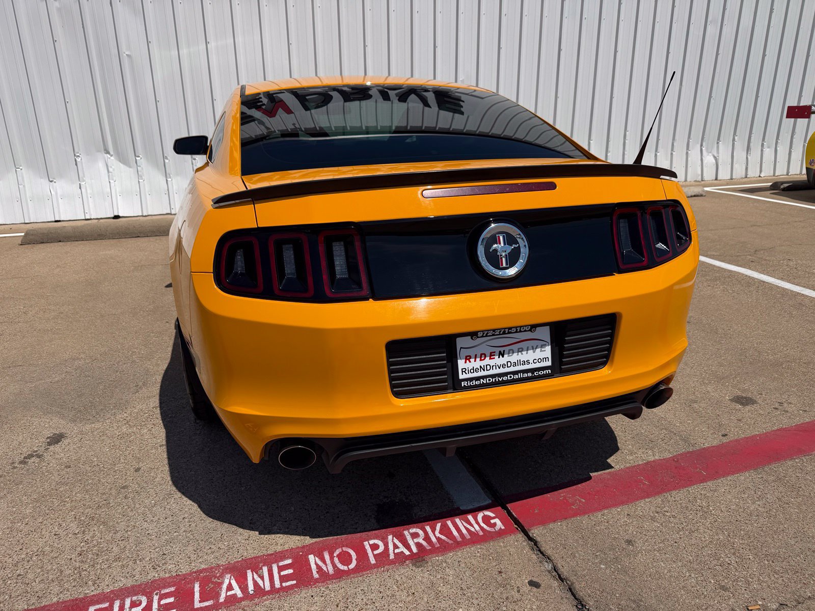 Used 2013 Ford Mustang Boss 302 w/ Boss 302 Accessory Pkg RWD image 5