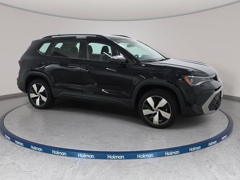 Used 2025 Volkswagen Taos S AWD/4WD image 4