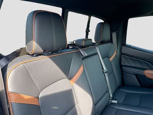 Used 2024 GMC Canyon AT4 w/ AT4 Premium Package image 26