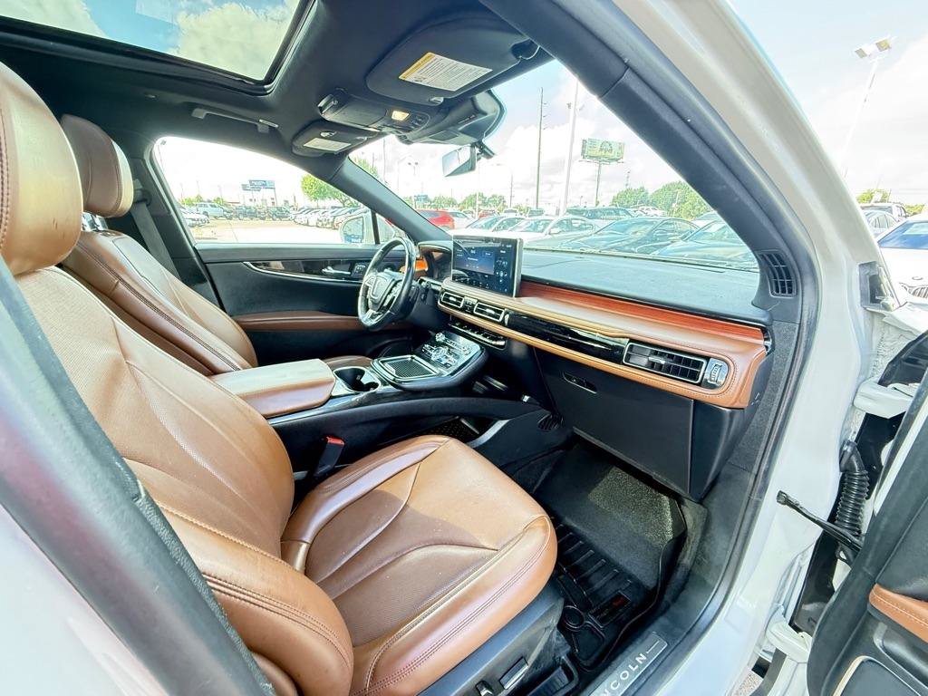 Used 2022 Lincoln Nautilus Reserve w/ Equipment Group 201A AWD/4WD image 19