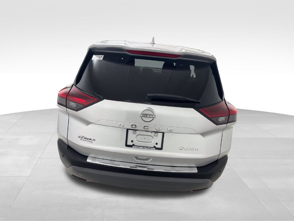 Used 2022 Nissan Rogue SV AWD/4WD image 4