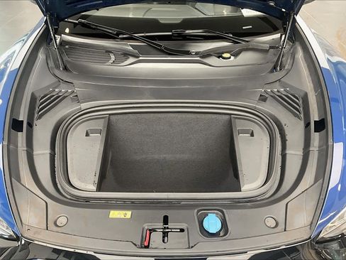 Used 2023 Audi e-tron GT Prestige w/ Prestige Package image 27