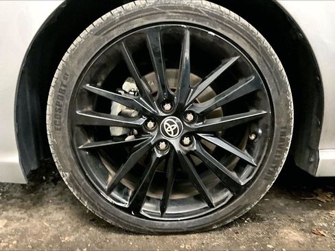 Used 2023 Toyota Camry XSE image 8