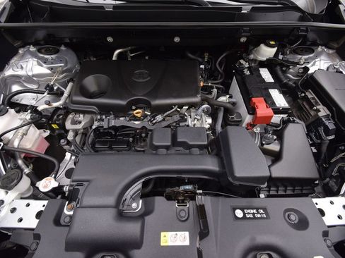 Used 2022 Toyota RAV4 LE image 26