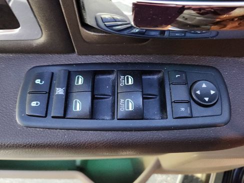 Used 2012 RAM 1500 Laramie Longhorn image 9