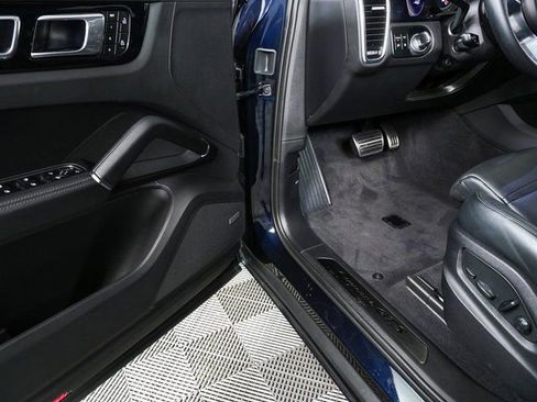 Certified 2023 Porsche Cayenne GTS image 8