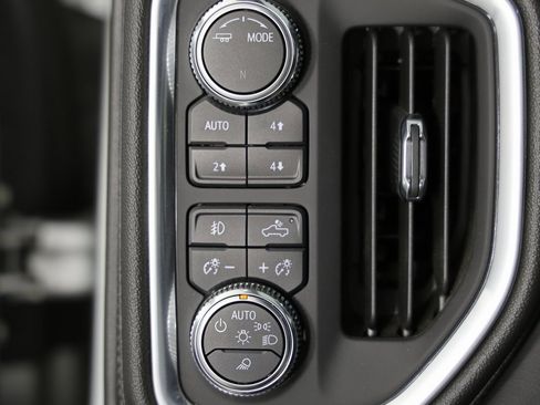 Used 2022 GMC Sierra 2500 Denali w/ Denali Ultimate Package image 19