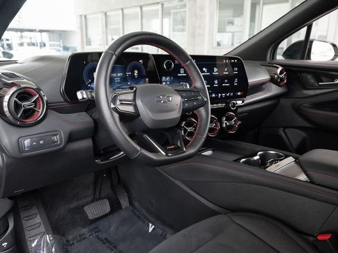 Used 2024 Chevrolet Blazer EV RS RWD image 15