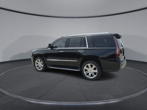 Used 2015 Cadillac Escalade Luxury RWD image 6
