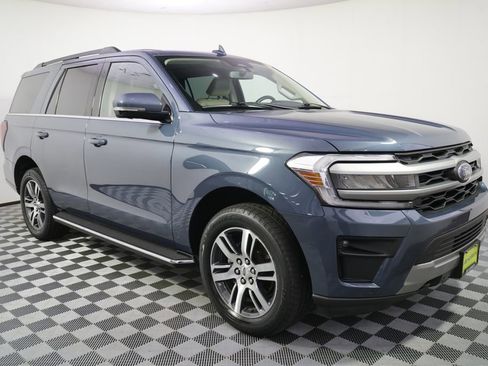 Used 2022 Ford Expedition XLT AWD/4WD image 8