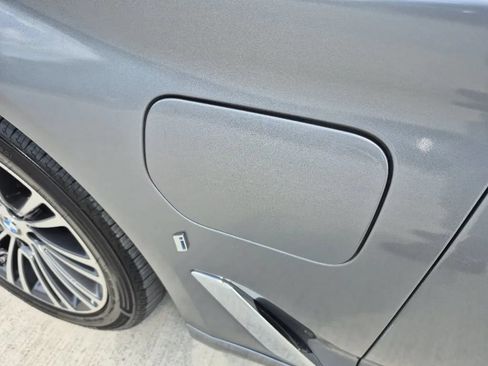 Used 2019 BMW 530e w/ Convenience Package RWD image 12