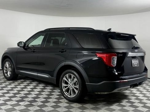 Used 2023 Ford Explorer XLT w/ Equipment Group 202A RWD image 6