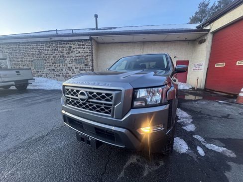Used 2022 Nissan Frontier SV image 13