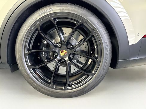 Certified 2024 Porsche Cayenne Turbo GT AWD/4WD image 24