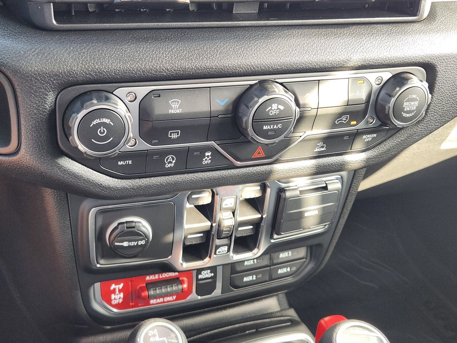 New 2026 Jeep Wrangler Unlimited Sport AWD/4WD image 18