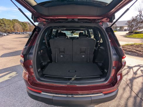 Used 2024 Jeep Grand Cherokee L Laredo w/ Trailer Tow Package image 16