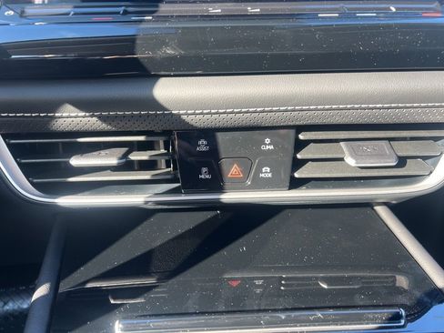 New 2026 Volkswagen Atlas SE image 15