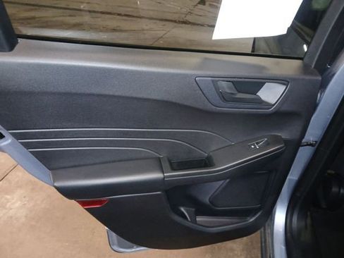 Certified 2022 Ford Escape SE w/ Cold Weather Package image 41