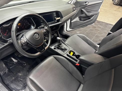 Used 2019 Volkswagen Jetta SE image 31