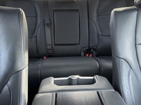 Used 2025 Toyota Tundra Platinum image 40