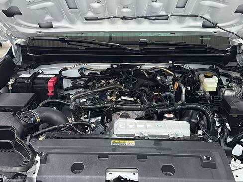 Certified 2025 Toyota Tacoma TRD Off-Road image 25