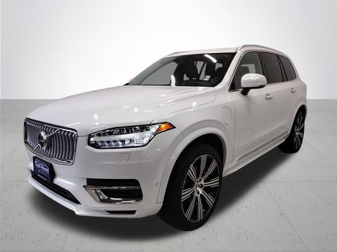 Used 2022 Volvo XC90 T8 Inscription AWD/4WD image 2