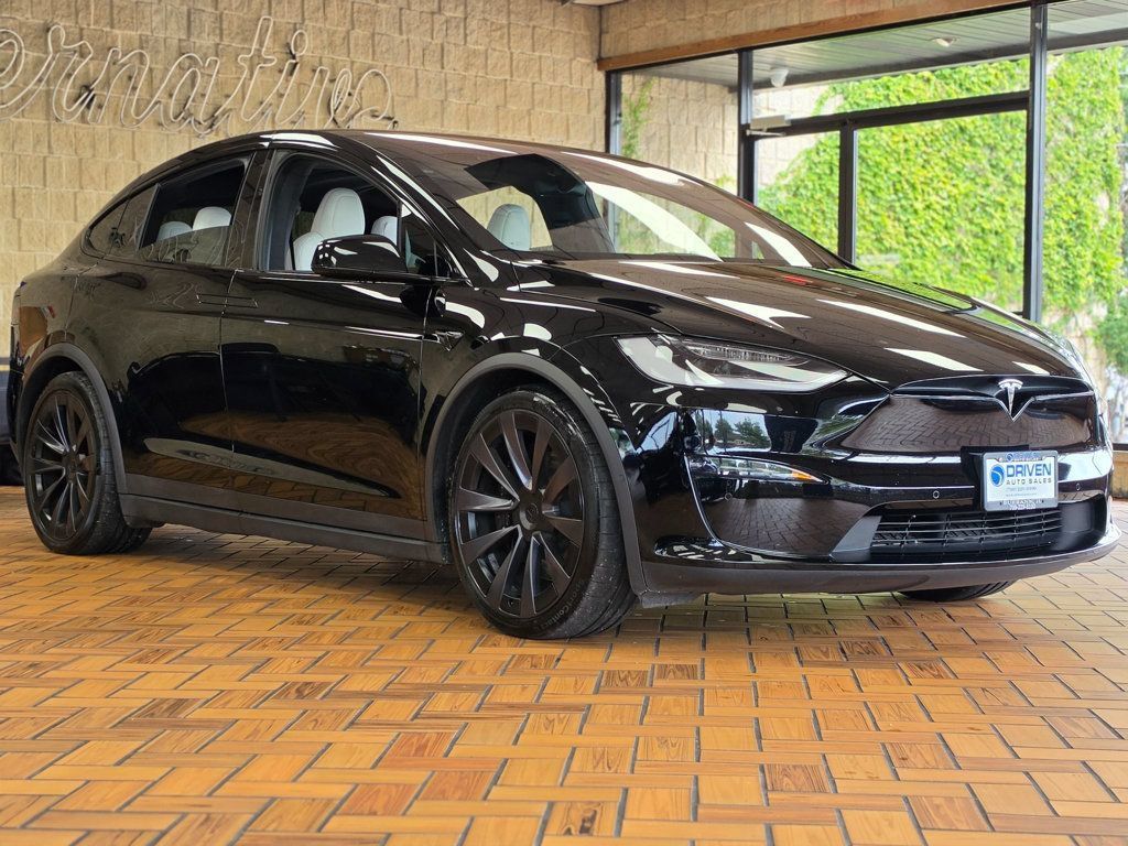 Used 2022 Tesla Model X Plaid AWD/4WD image 8