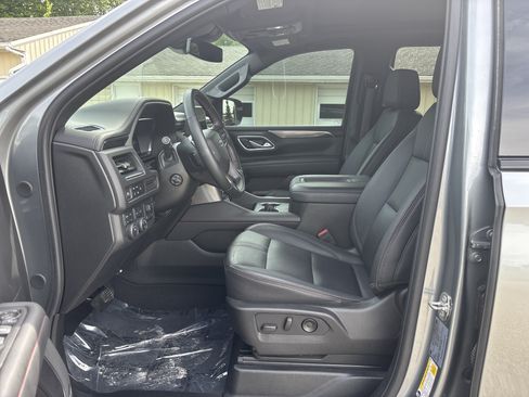 Used 2023 Chevrolet Tahoe RST w/ Sport Performance Package AWD/4WD image 17