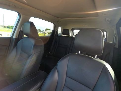 Used 2023 Nissan Rogue SV w/ SV Premium B Package FWD image 14