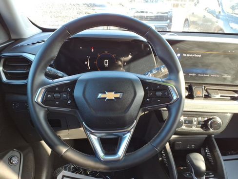 Used 2024 Chevrolet TrailBlazer LT w/ Convenience Package image 14