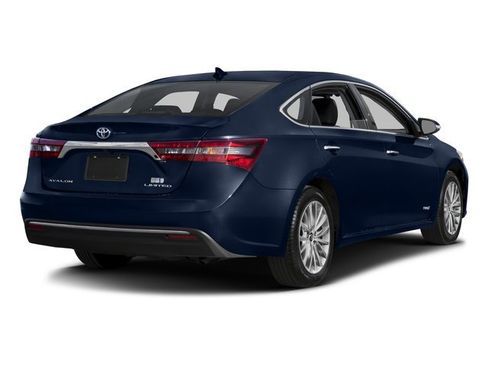 Used 2016 Toyota Avalon Limited FWD image 2