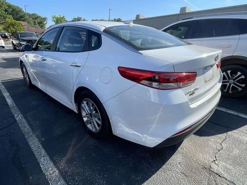 Used 2016 Kia Optima LX FWD image 8
