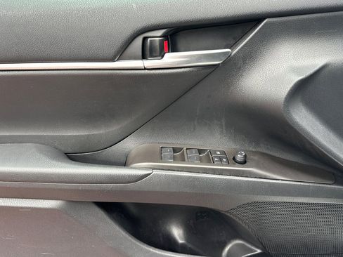 Used 2023 Toyota Camry SE w/ Convenience Package FWD image 14