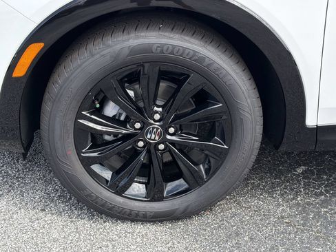 New 2026 Buick Envista Sport Touring w/ Convenience I Package FWD image 23