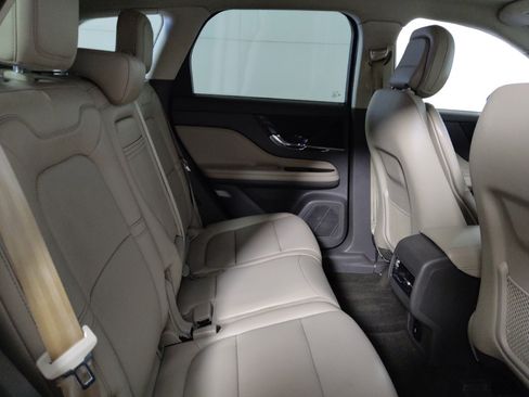 Used 2020 Lincoln Corsair FWD w/ Premium Package image 19