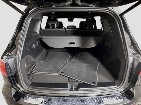 Used 2024 Mercedes-Benz GLB 250 image 24