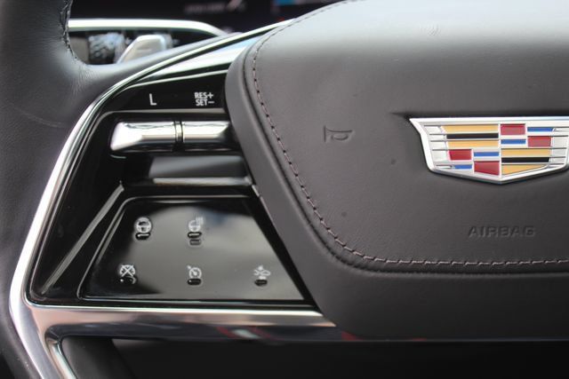Used 2025 Cadillac Escalade ESV Sport Platinum w/ LPO, Floor Liner Package AWD/4WD image 27