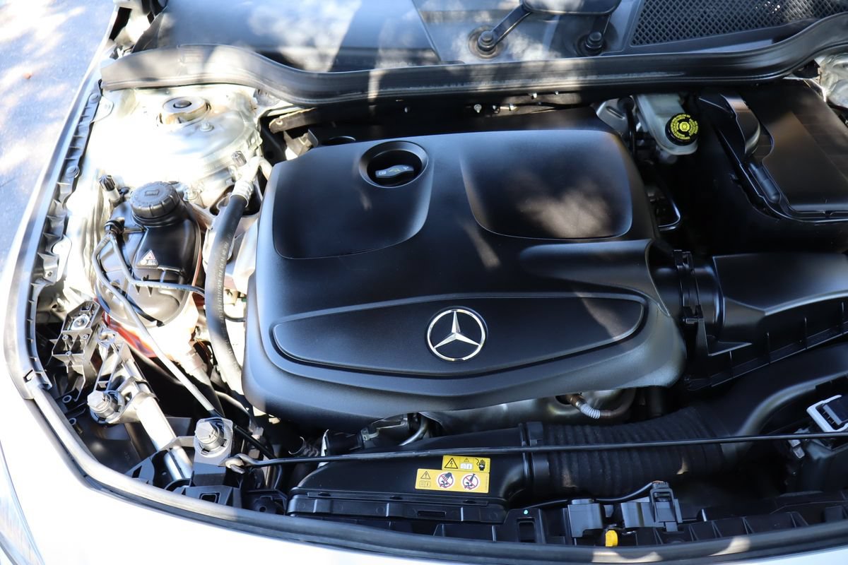 Used 2018 Mercedes-Benz CLA 250 4MATIC image 38