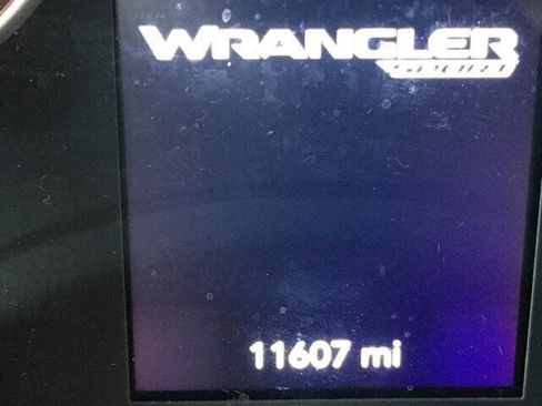 Used 2025 Jeep Wrangler Sport AWD/4WD image 19