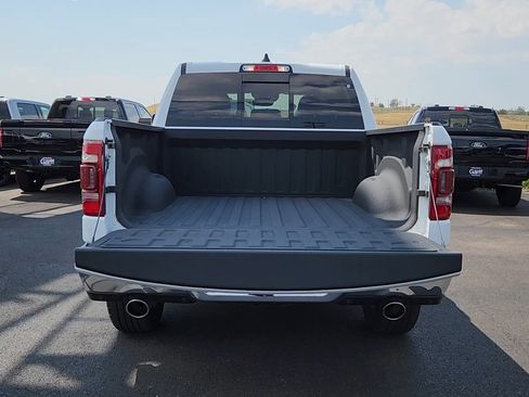 Used 2024 RAM 1500 Laramie AWD/4WD image 18