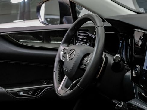 Used 2024 Lexus NX 250 FWD image 18