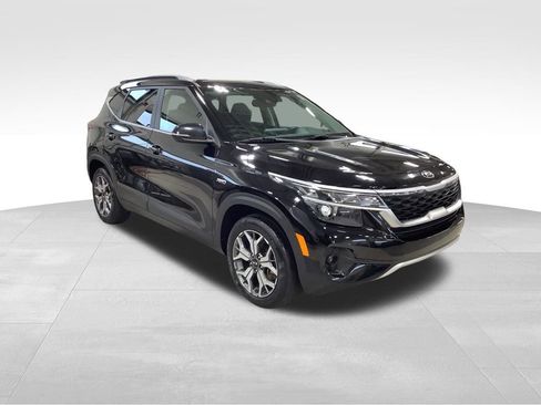 Used 2021 Kia Seltos EX image 4