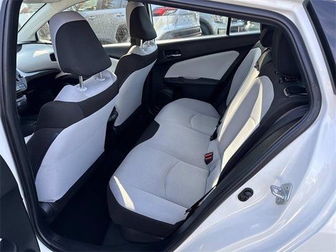 Used 2019 Toyota Prius L Eco image 16