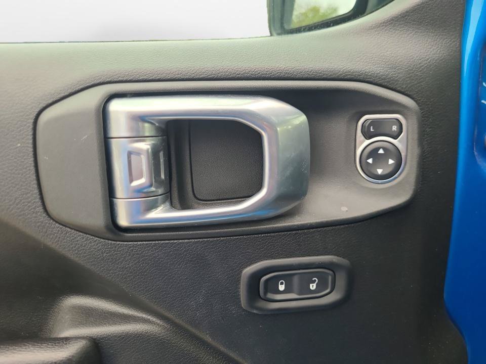 Used 2021 Jeep Wrangler Unlimited Sport AWD/4WD image 34