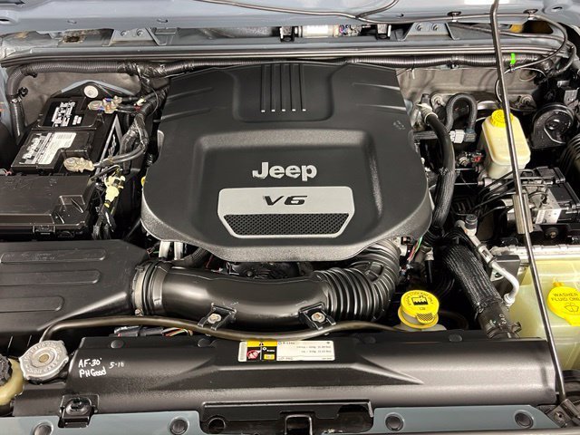 Used 2014 Jeep Wrangler Unlimited Sport w/ Quick Order Package 24S AWD/4WD image 8