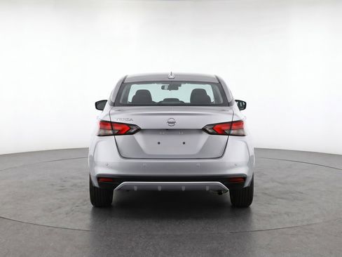 Used 2025 Nissan Versa SV FWD image 7