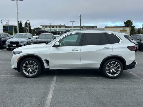 Used 2024 BMW X5 xDrive40i w/ Premium Package AWD/4WD image 2